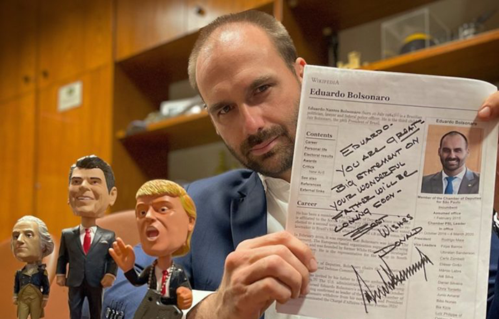 Pedido de ajuda a Trump