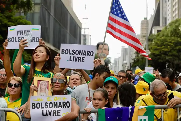 Ato pela libertação de Bolsonaro